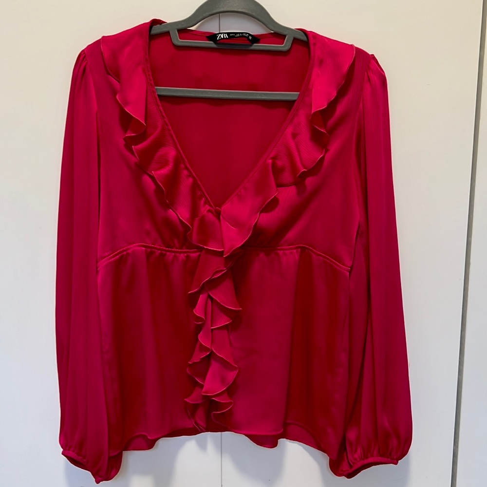 Gorgeous pink blouse from Zara, new never used!
